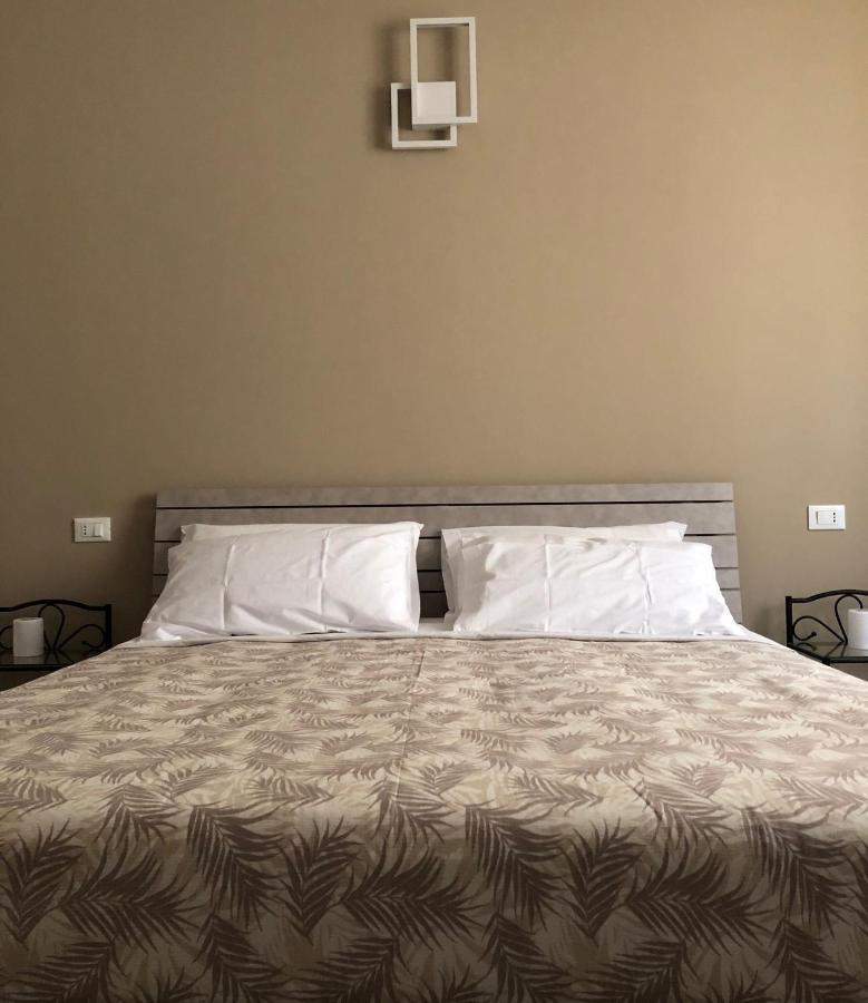 Triquetra Hotel Ферара Екстериор снимка